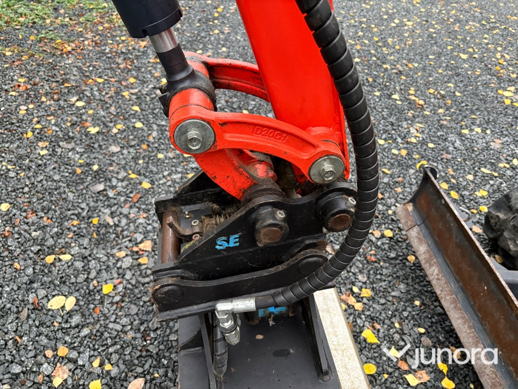 Grävmaskin Kubota KX016-4 med redskap