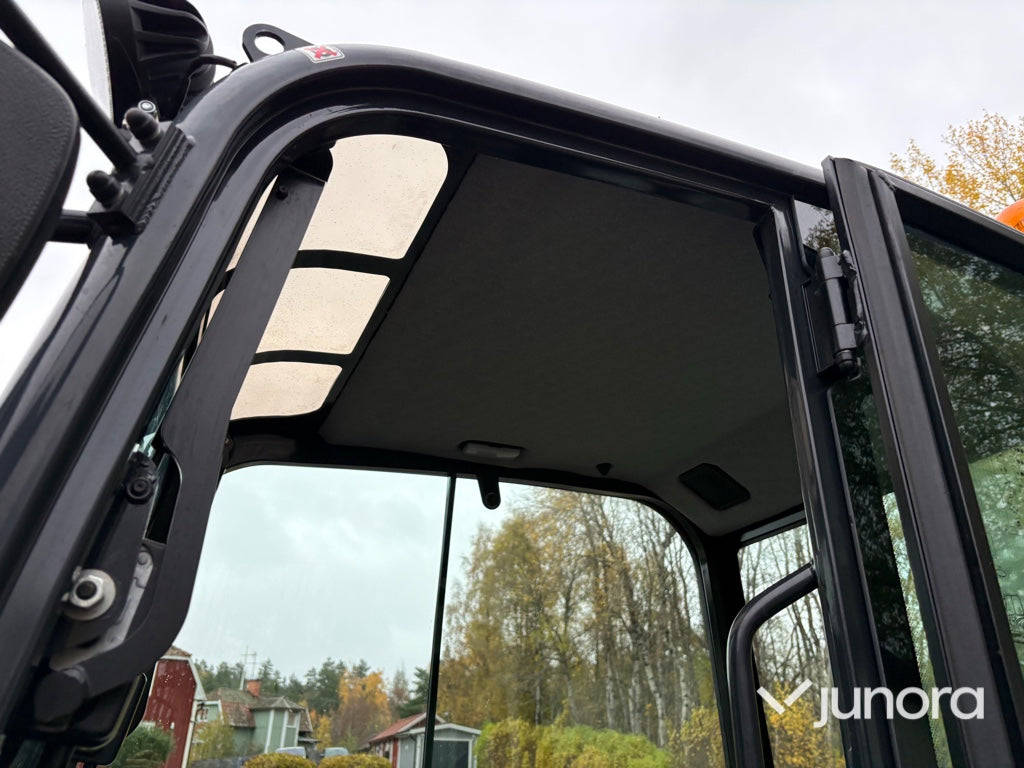 Grävmaskin Kubota KX016-4 med redskap