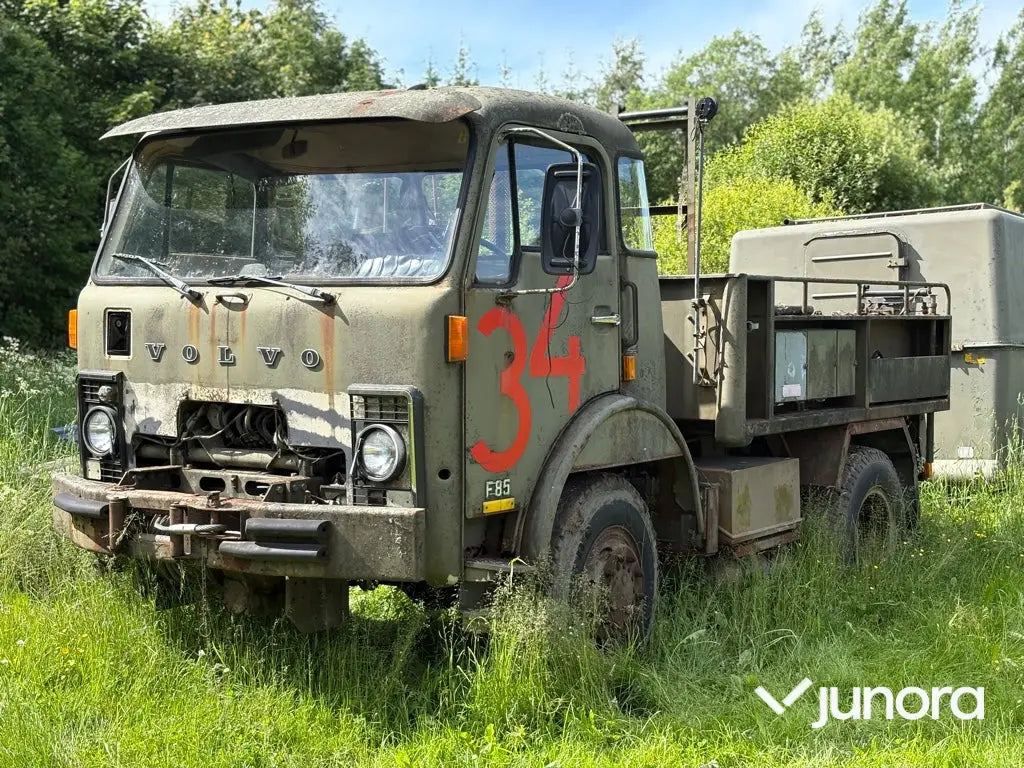 Veteranlastbil  - Volvo F85 + verktygsvagn 2
