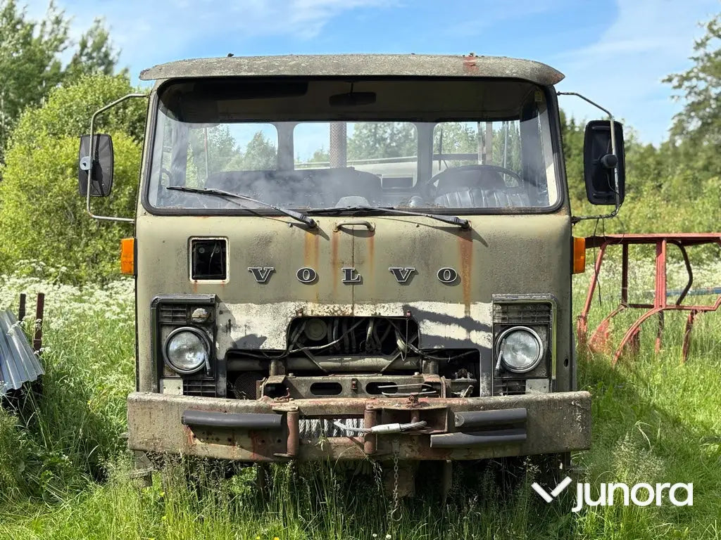 Veteranlastbil  - Volvo F85 + verktygsvagn 2