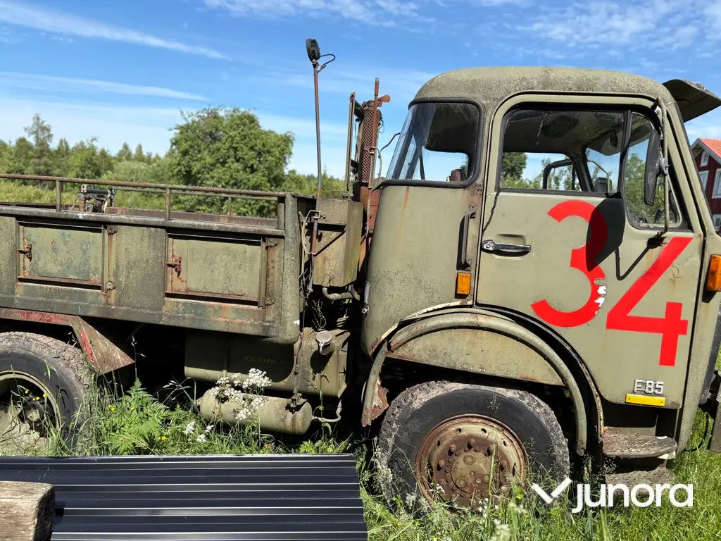 Veteranlastbil  - Volvo F85 + verktygsvagn 2