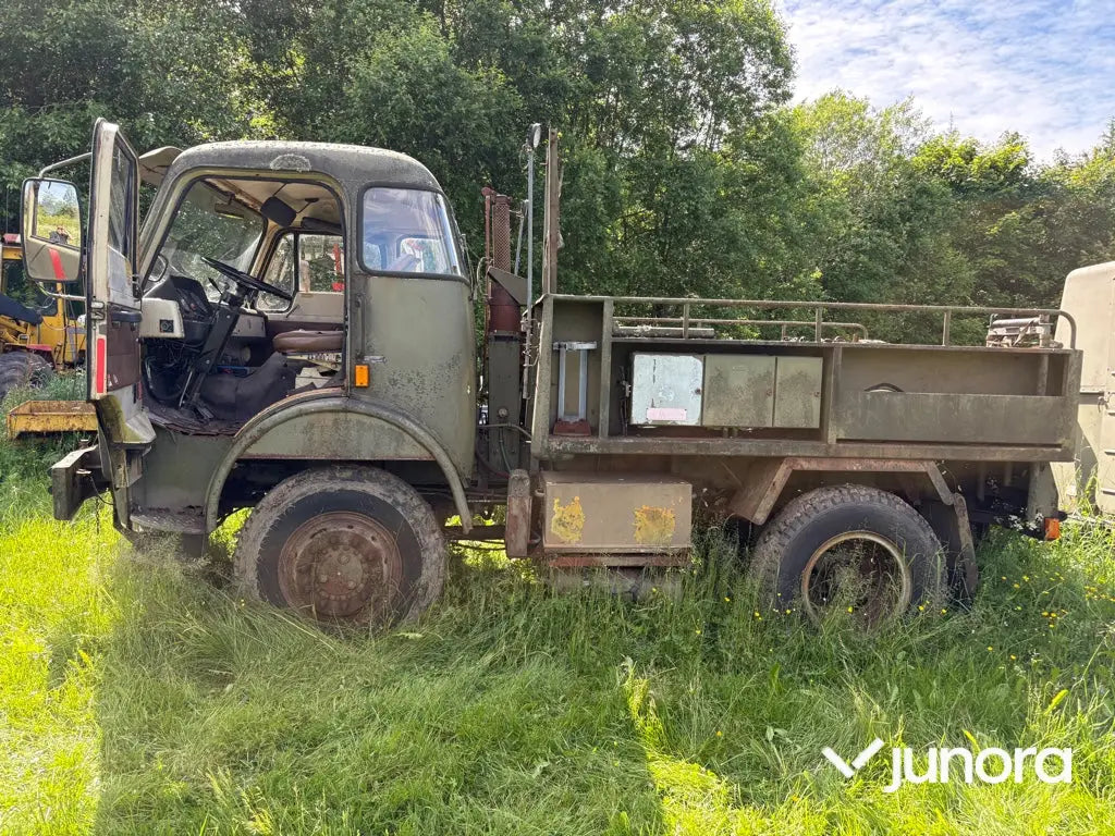 Veteranlastbil  - Volvo F85 + verktygsvagn 2