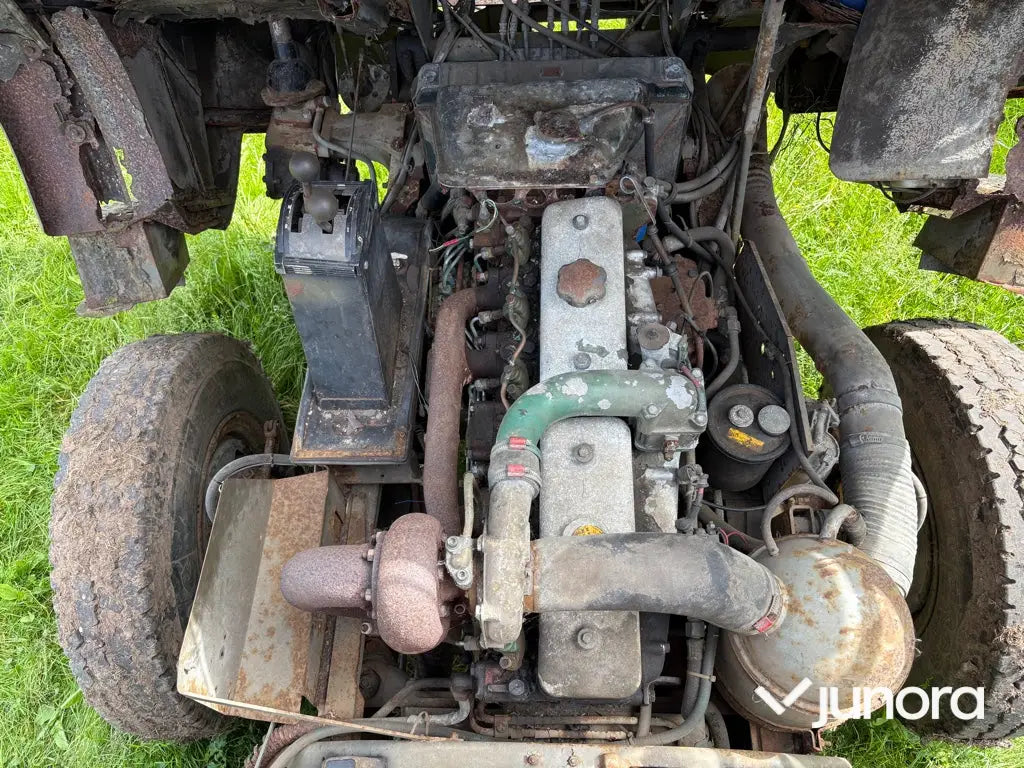 Veteranlastbil  - Volvo F85 + verktygsvagn 2