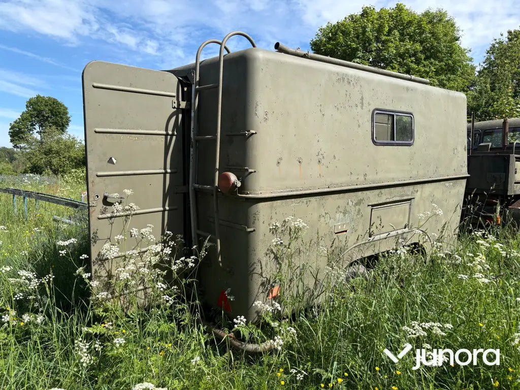 Veteranlastbil  - Volvo F85 + verktygsvagn 2