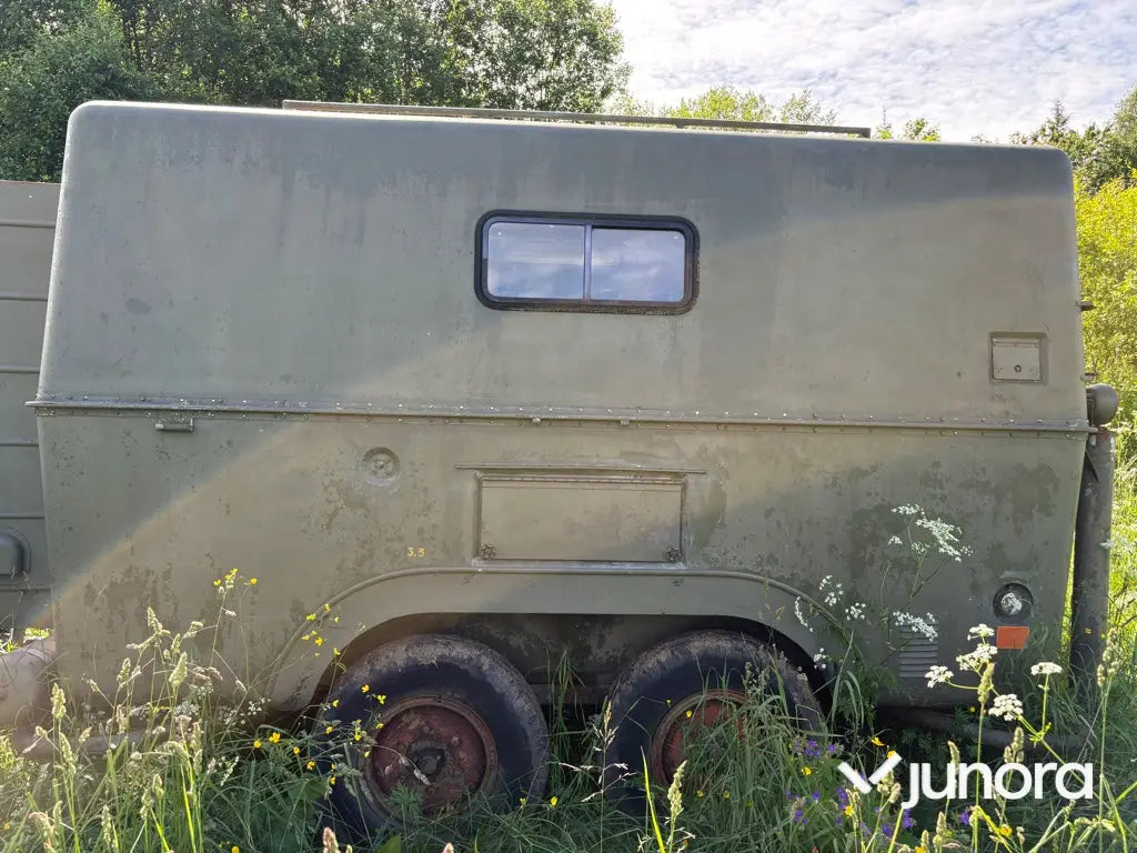 Veteranlastbil  - Volvo F85 + verktygsvagn 2