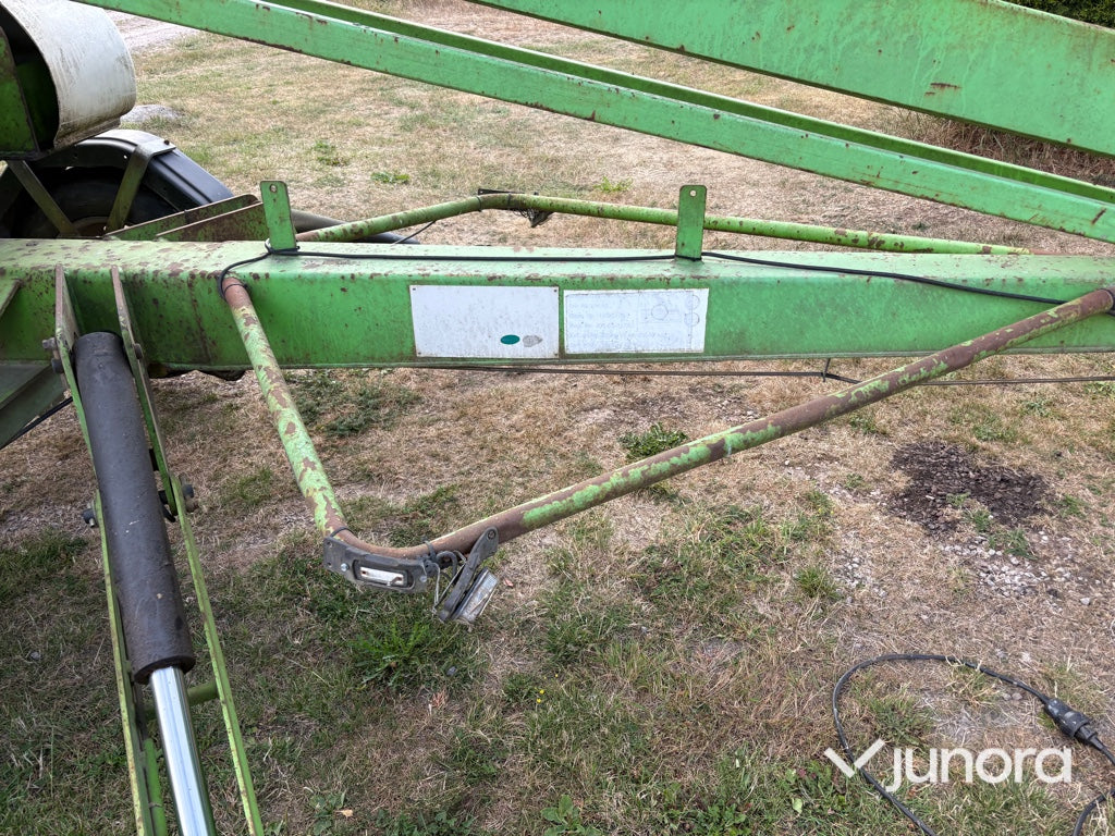 Släpvagnslift - Niftylift 140H / TM40