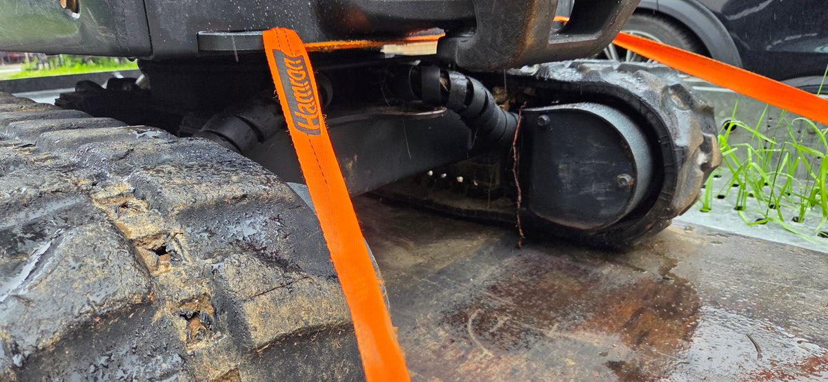 Bobcat E19 inkl släp.