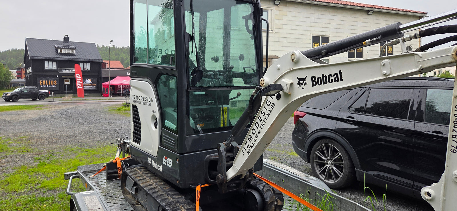 Bobcat E19 inkl släp.