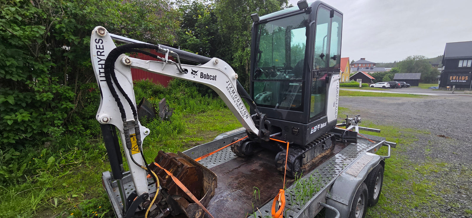 Bobcat E19 inkl släp.