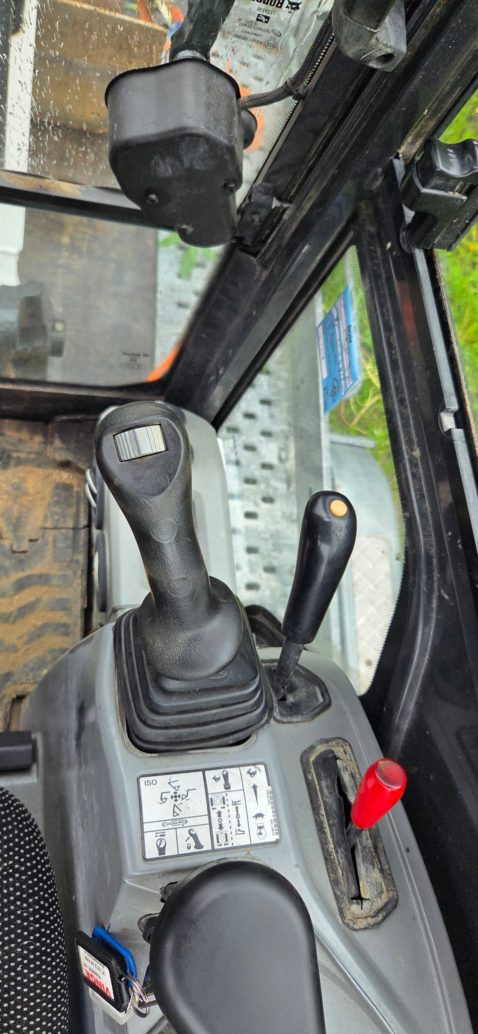 Bobcat E19 inkl släp.