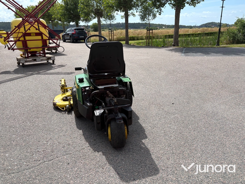 Frontklippare - John Deere, F525