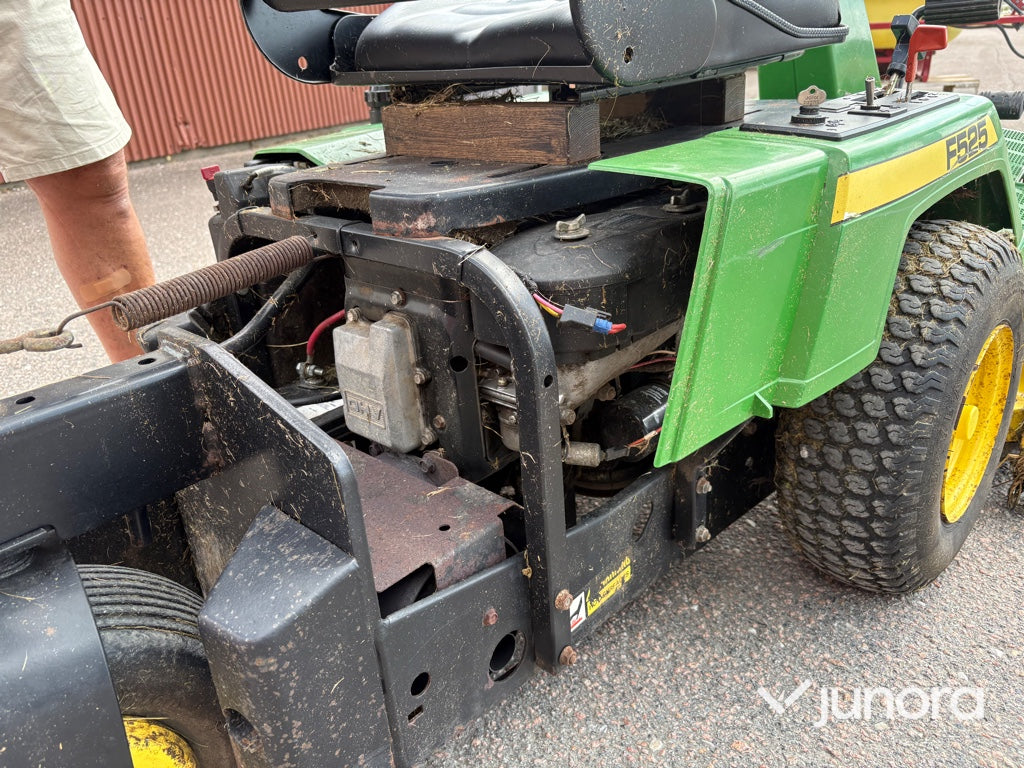 Frontklippare - John Deere, F525