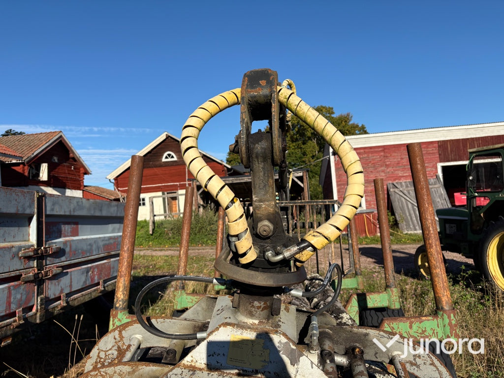 Skogsvagn Farma 8-51 D