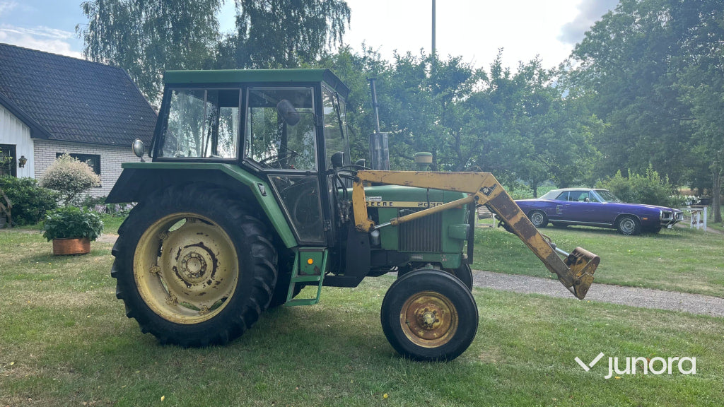 John Deere 2030