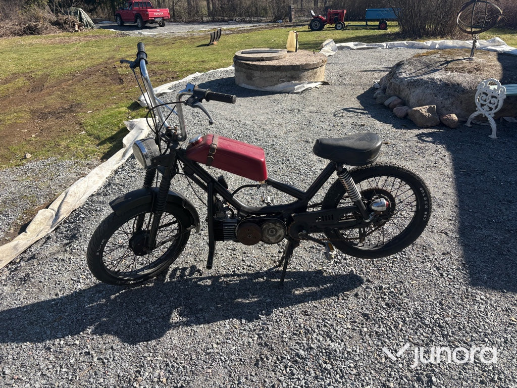 Moped - Jawa, 210