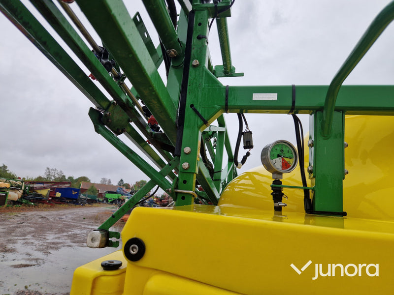 Växtskyddsspruta - John Deere M740i