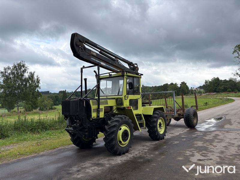 MB Trac 800 med Mowi kran och vagn