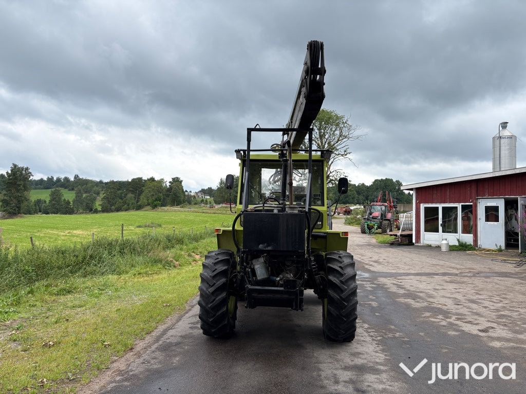 MB Trac 800 med Mowi kran och vagn