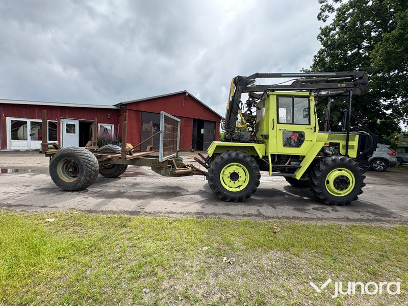 MB Trac 800 med Mowi kran och vagn