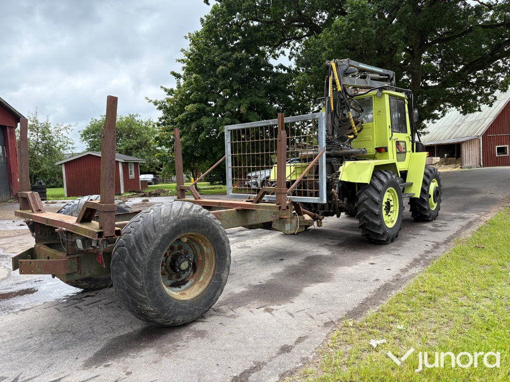 MB Trac 800 med Mowi kran och vagn