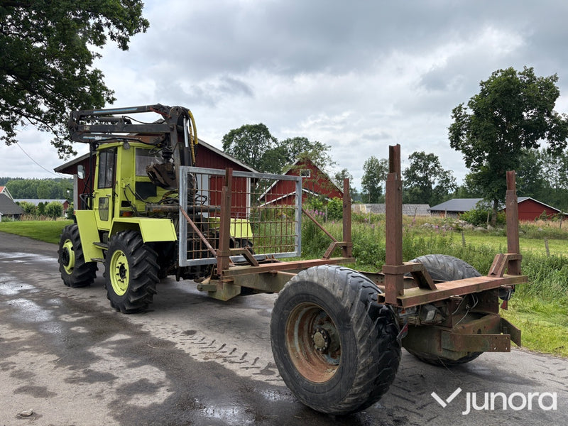 MB Trac 800 med Mowi kran och vagn