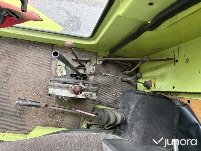 MB Trac 800 med Mowi kran och vagn