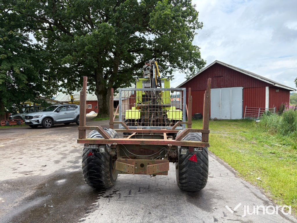 MB Trac 800 med Mowi kran och vagn