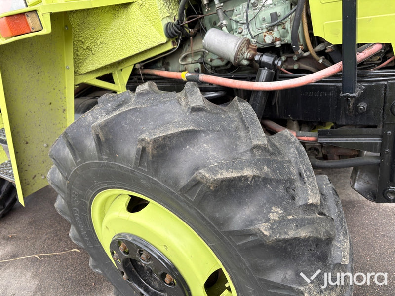 MB Trac 800 med Mowi kran och vagn