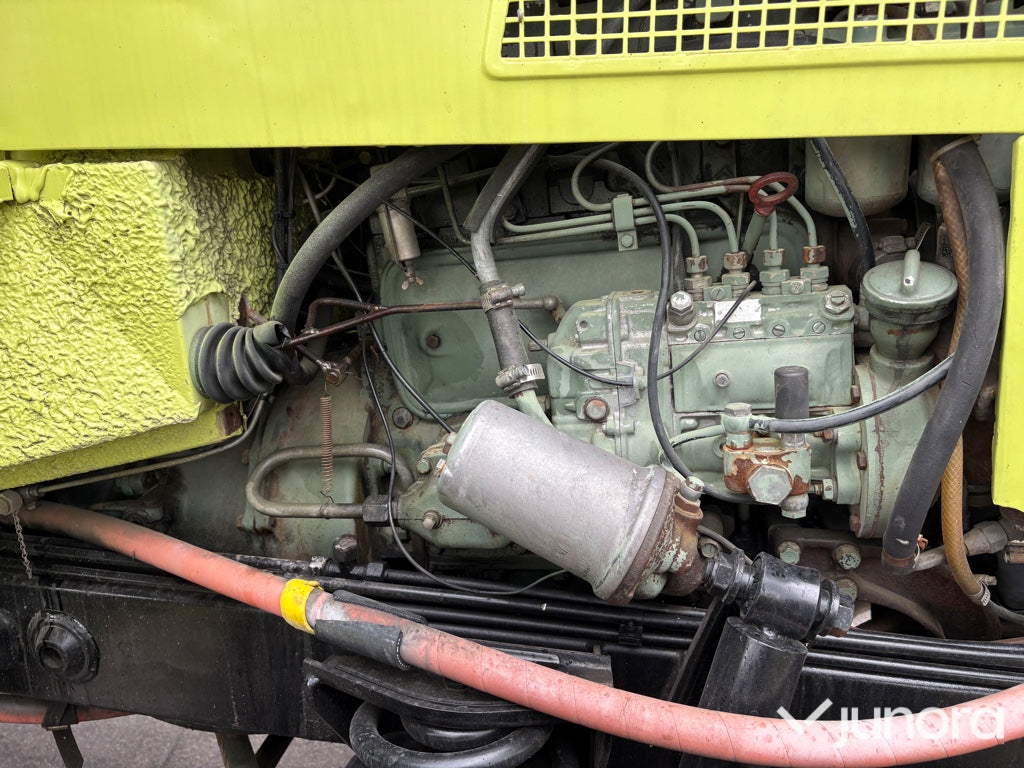 MB Trac 800 med Mowi kran och vagn