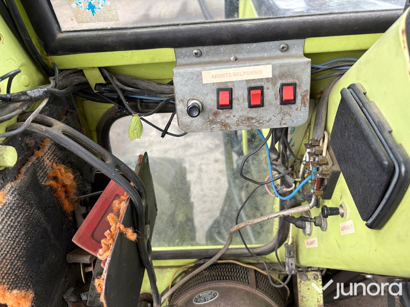 MB Trac 800 med Mowi kran och vagn