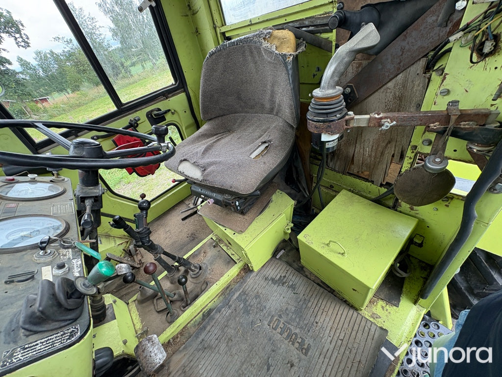 MB Trac 800 med Mowi kran och vagn
