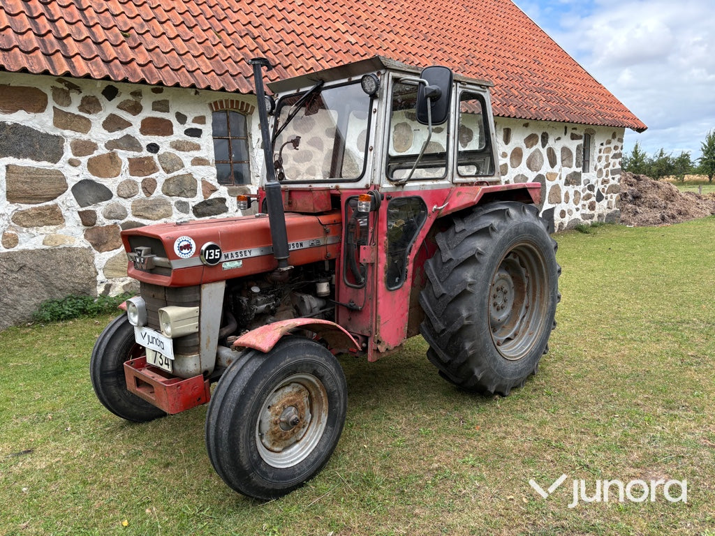 Traktor - Massey Ferguson, 135 Special 8-VX