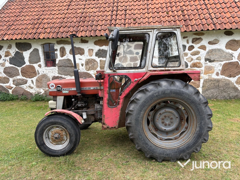 Traktor - Massey Ferguson, 135 Special 8-VX