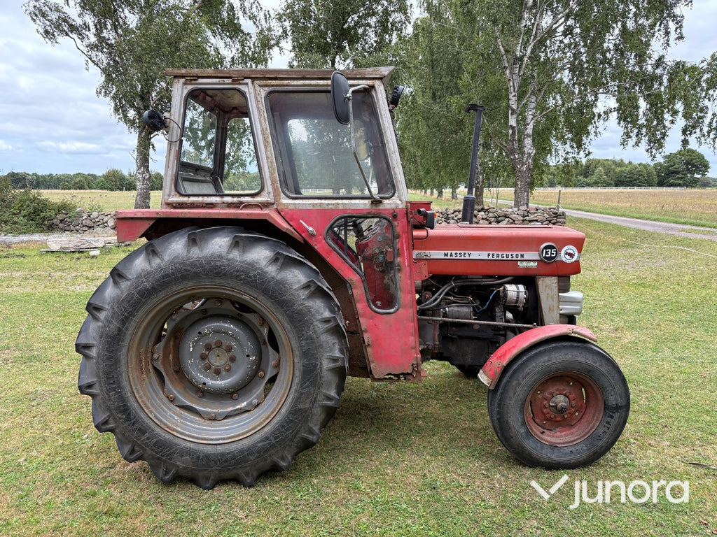 Traktor - Massey Ferguson, 135 Special 8-VX