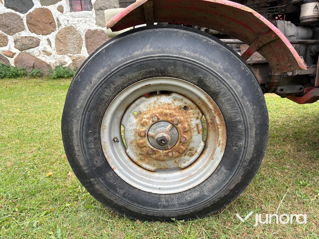 Traktor - Massey Ferguson, 135 Special 8-VX