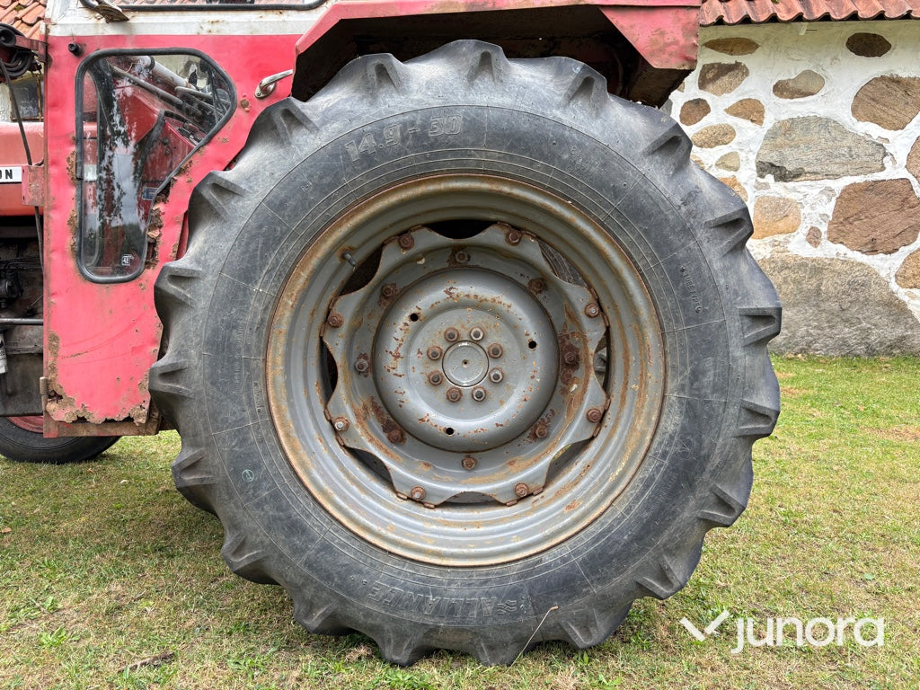 Traktor - Massey Ferguson, 135 Special 8-VX