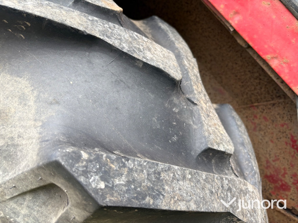 Traktor - Massey Ferguson, 135 Special 8-VX