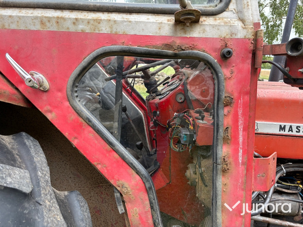 Traktor - Massey Ferguson, 135 Special 8-VX