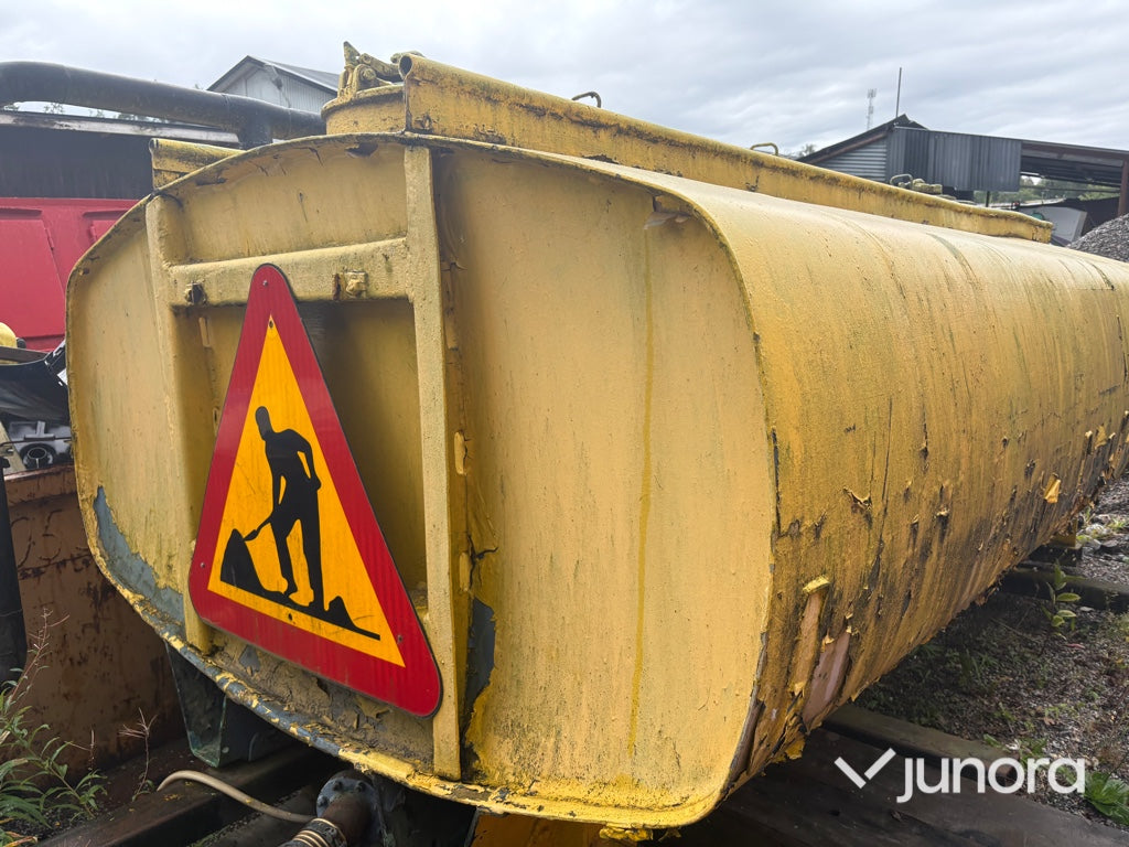 Vattentank för lastbil