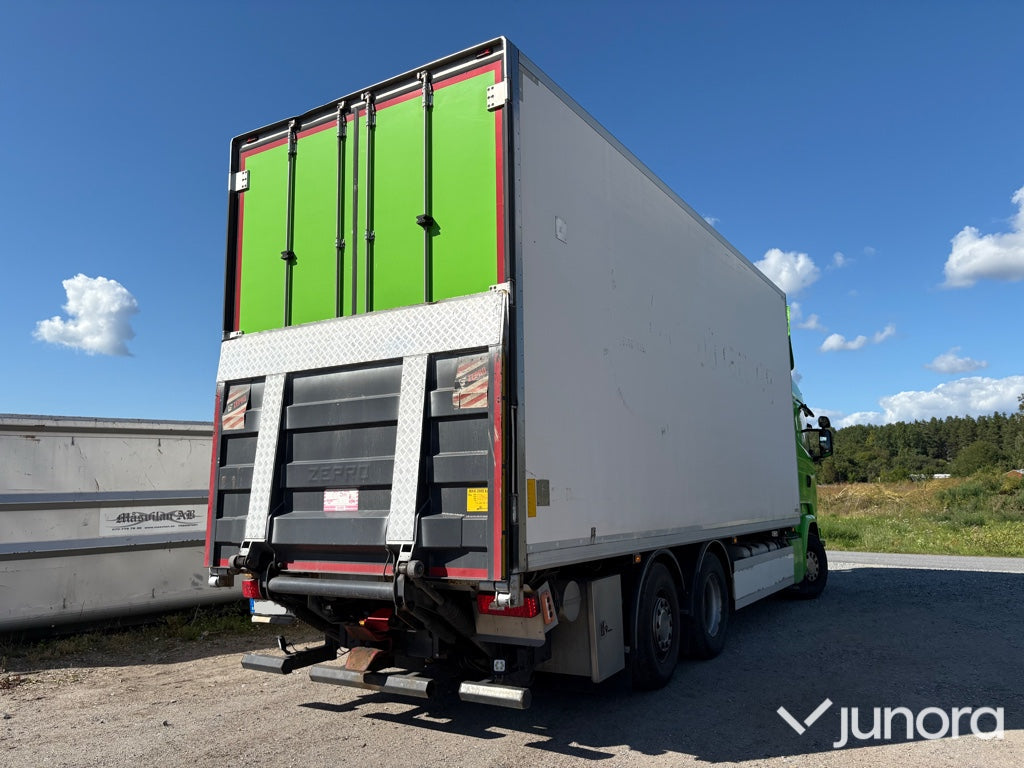 Lastbil Scania R450 6x2