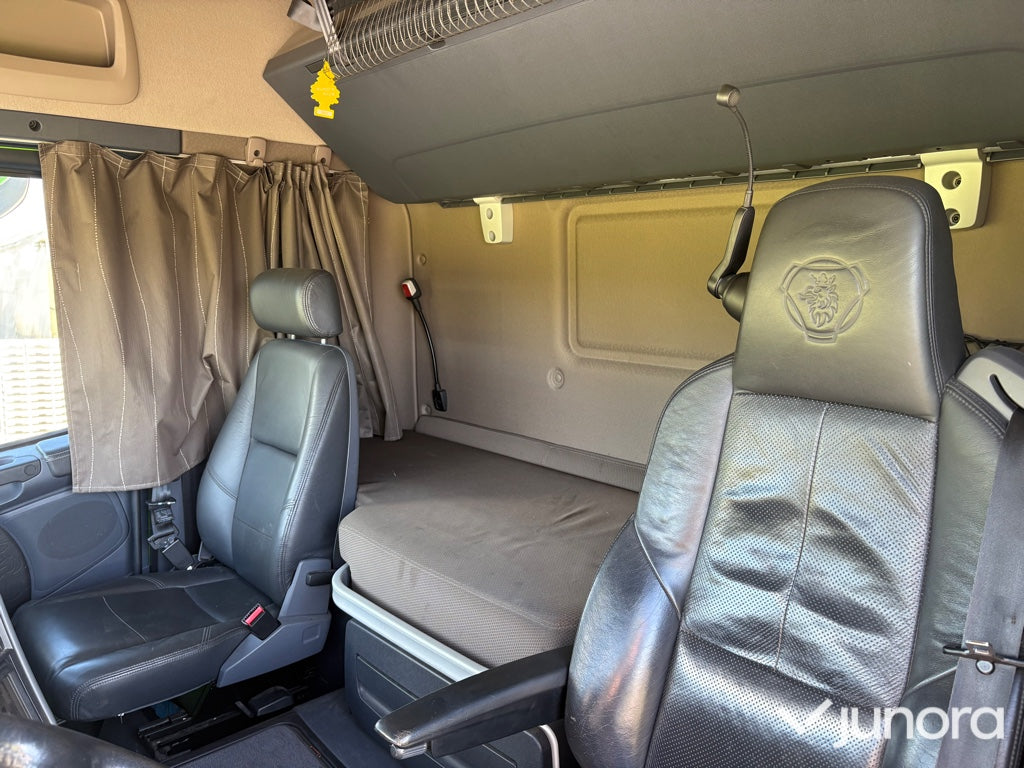Lastbil Scania R450 6x2