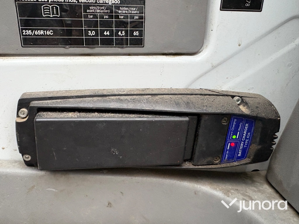 Flakbil - Mercedes-Benz, Sprinter 3,5-T
