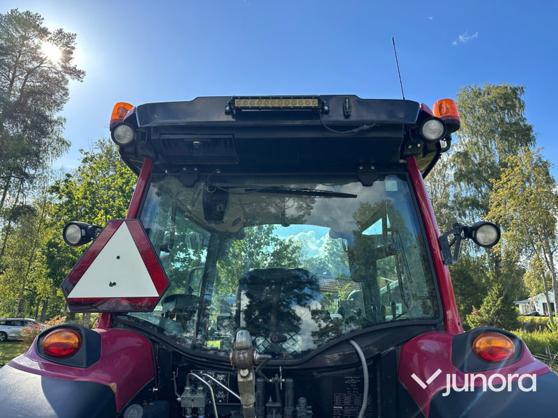 Valtra A134 med lastare
