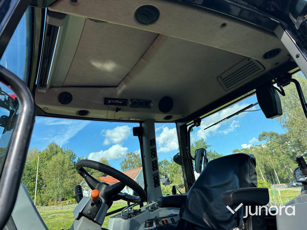 Traktor med lastare - Valtra, A134