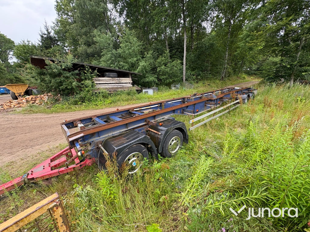 Släpvagn med rullflaksfästen – FORSS PARATOR S4-LA-125