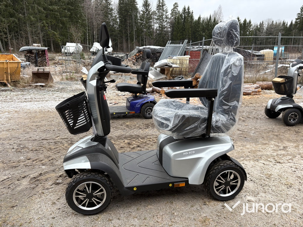 Promenadskoter - C.T.M, HS-828