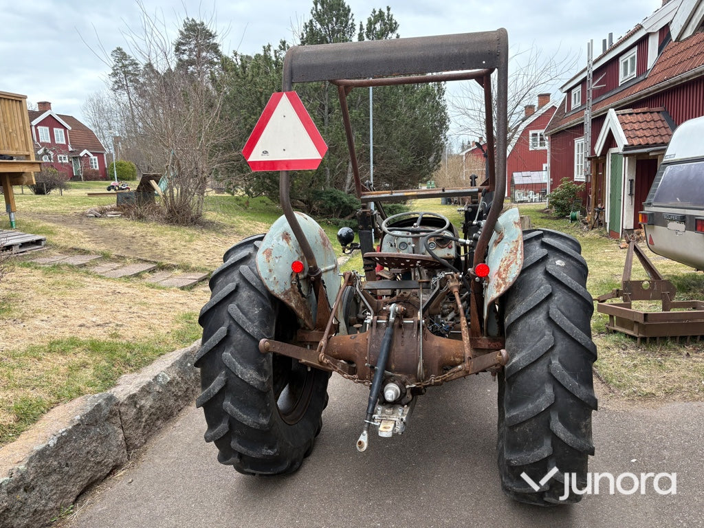 Traktor - Massey Ferguson, Grålle TEA-20