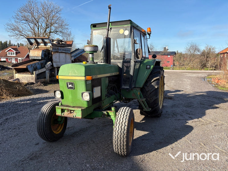 Traktor - John Deere, 3130