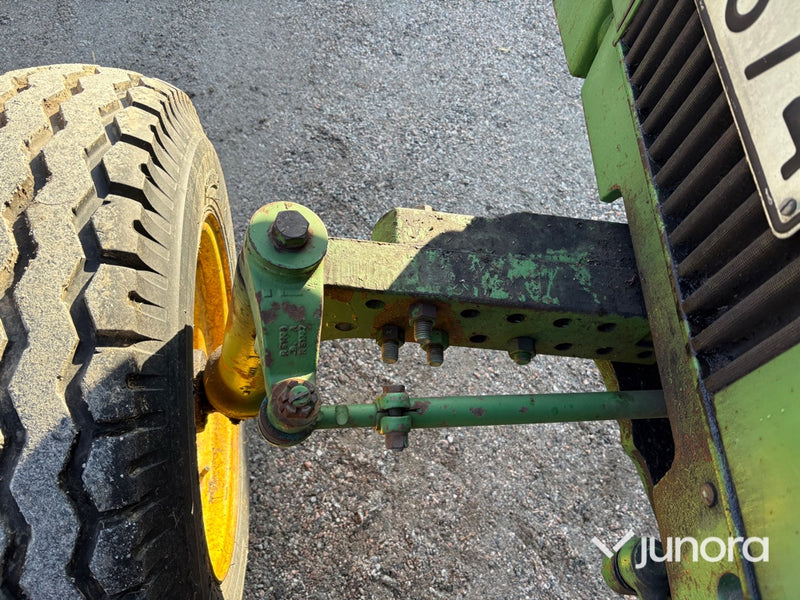 Traktor - John Deere, 3130