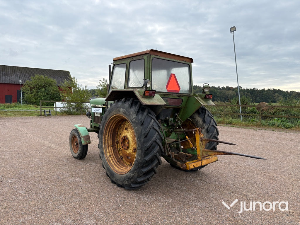 Veterantraktor John Deere 2120